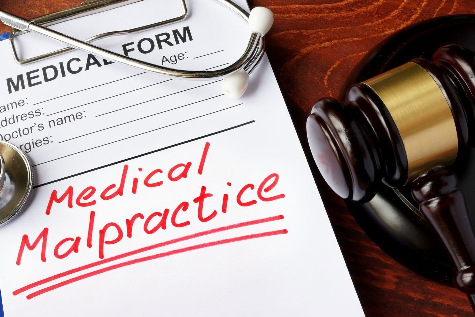 Medical Malpractice Attorney Offers Legal Advice to Recovering Patient