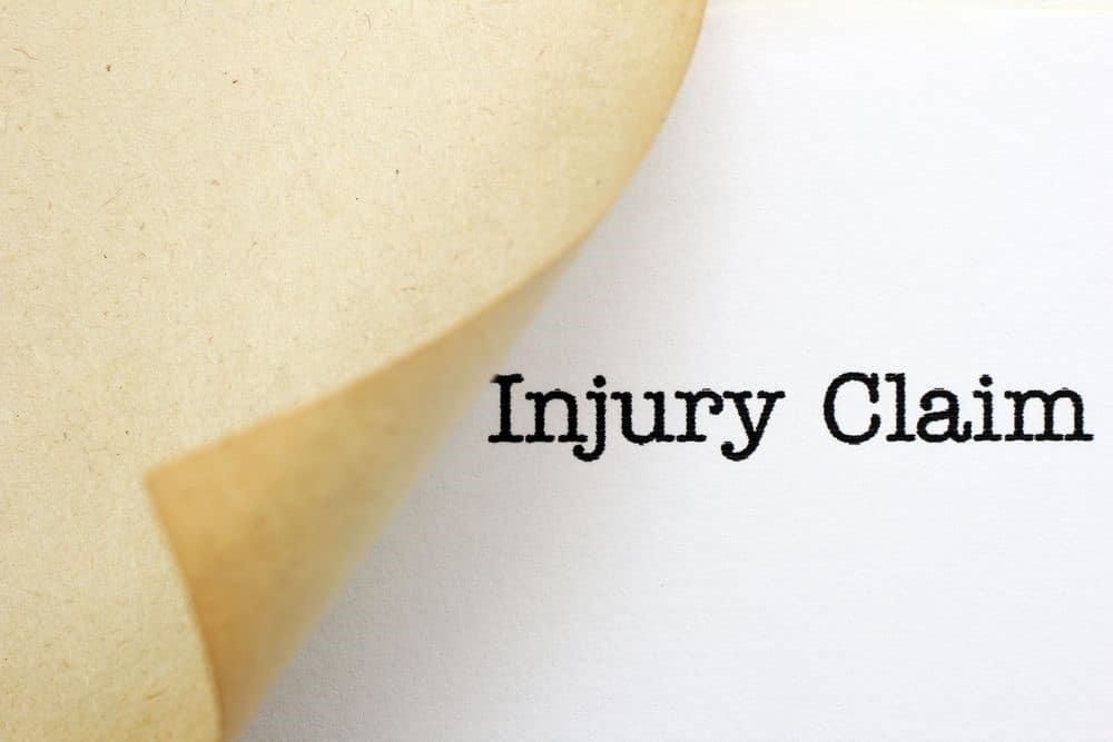 How an Oklahoma Car Accident Lawyer Helps You Win Proper Compensation